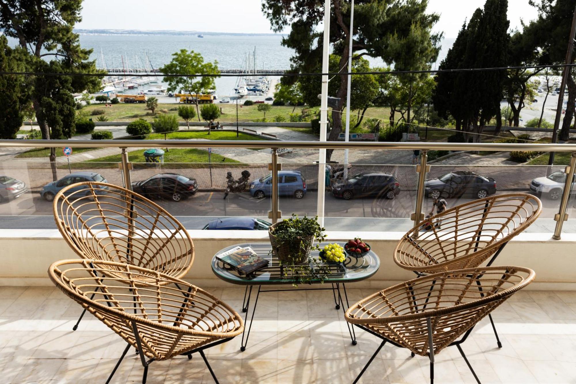 Champagne Sea View Apartment By Binobi! Thessaloniki Exterior photo